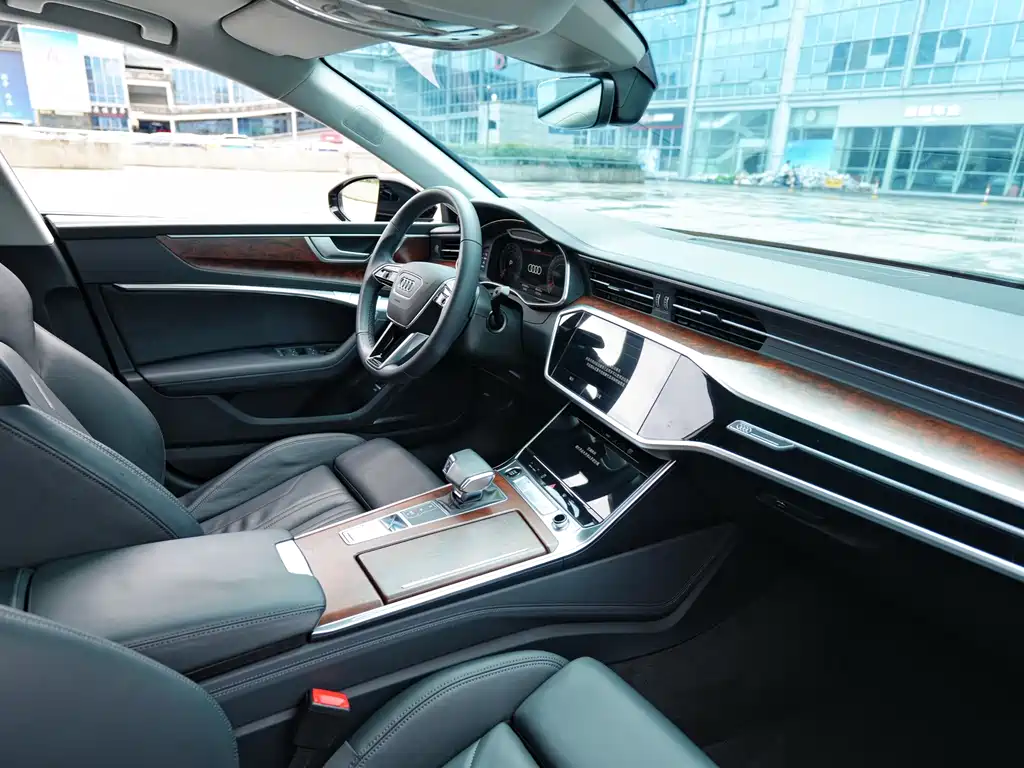 Audi A7 2022 45 TFSI Premium
