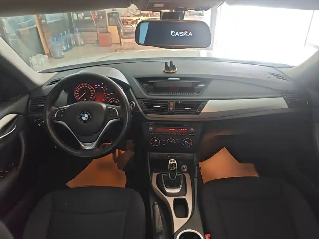 BMW X1 — миниатюра 10