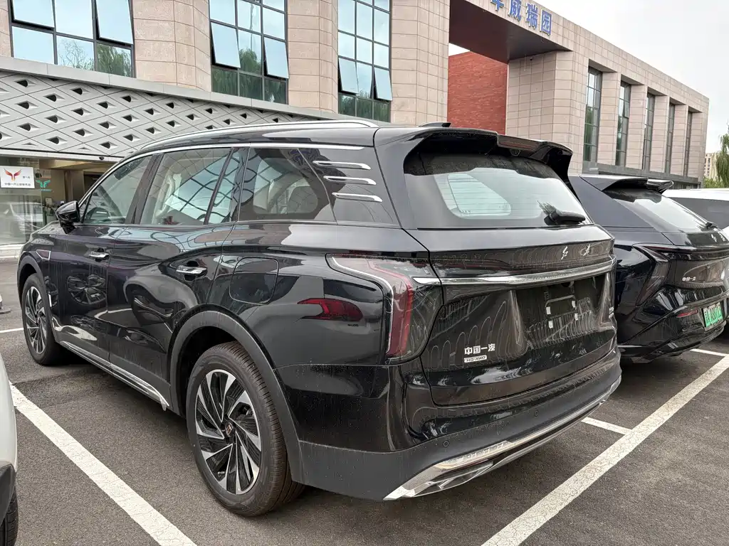 Hongqi HONGQI HS7 PHEV