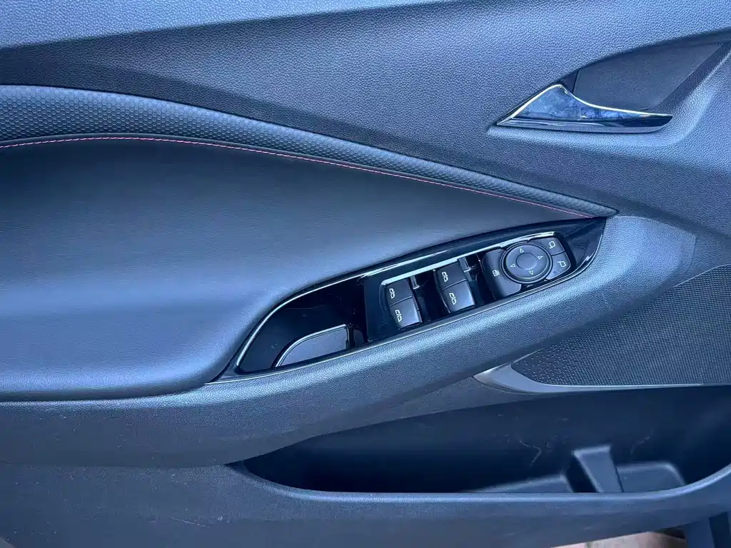 Chevrolet Volando — миниатюра 14