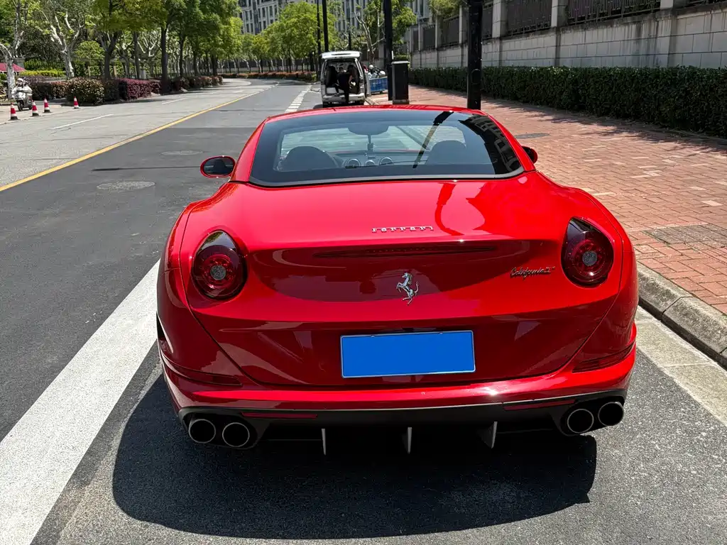 Ferrari California T — миниатюра 5