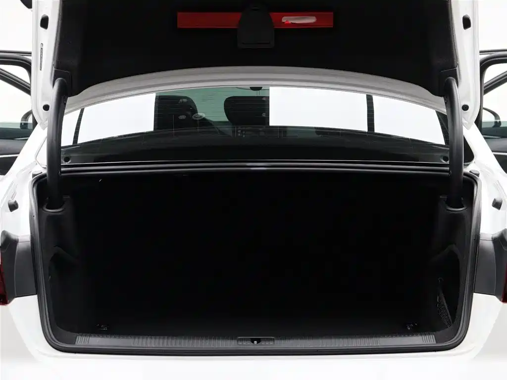 Audi A4L 2023 40 TFSI Fashion