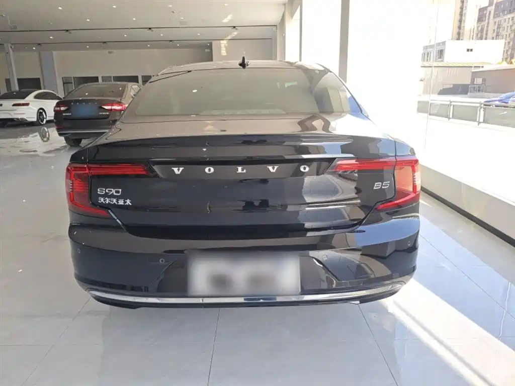 Volvo S90 2021 B5 Luxury