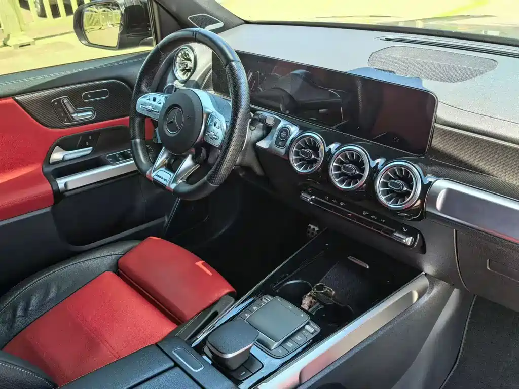 Mercedes-Benz GLB AMG — миниатюра 5