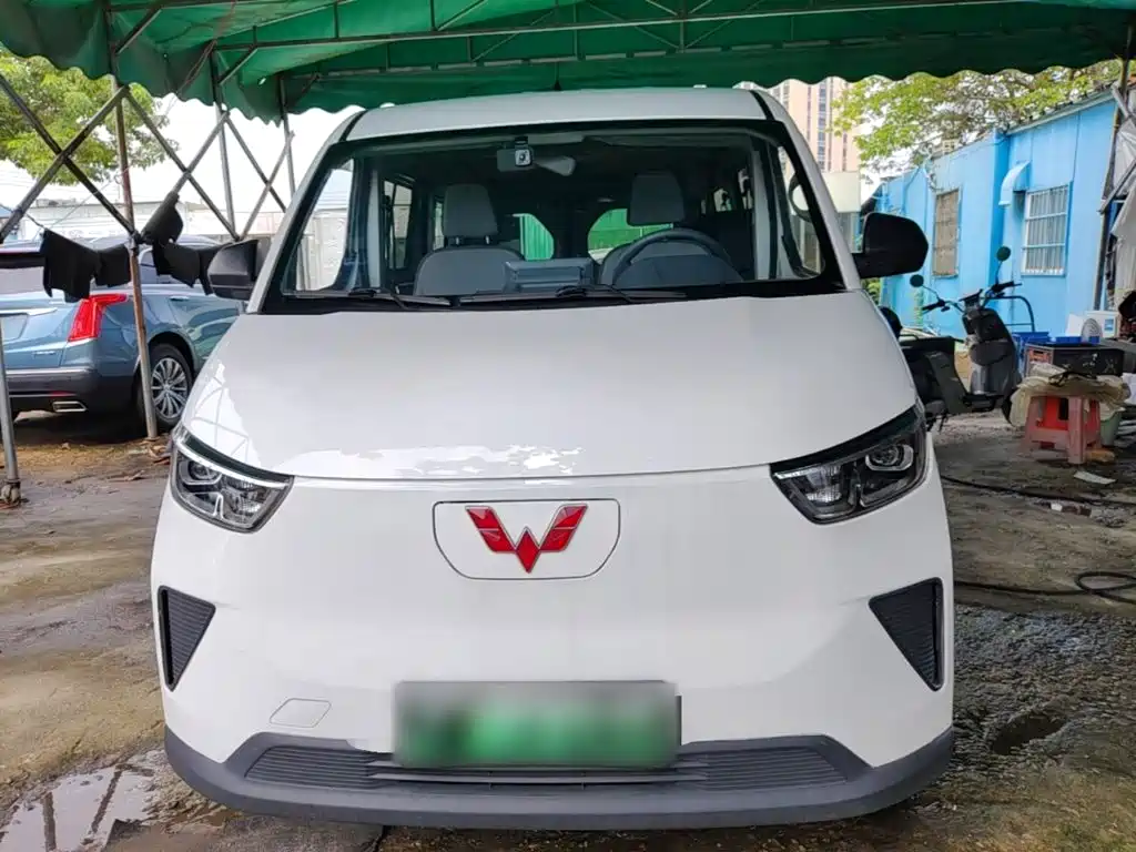 Wuling Yangguang — миниатюра 3