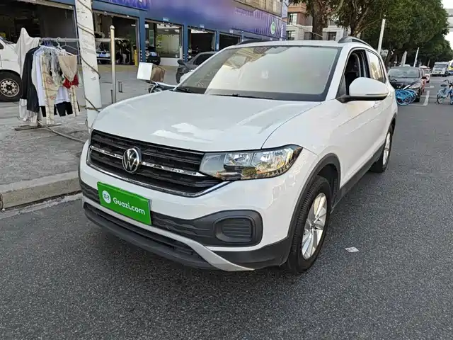 VOLKSWAGEN EXPLORING THE SHADOW