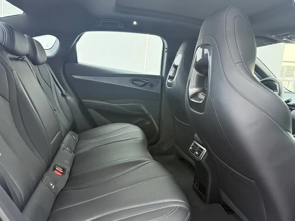 BYD Seal 06 — миниатюра 9