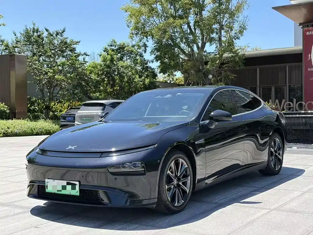 XPeng P7 — миниатюра 2