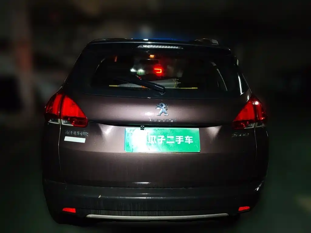 Peugeot 2008 2014 1.6L MT