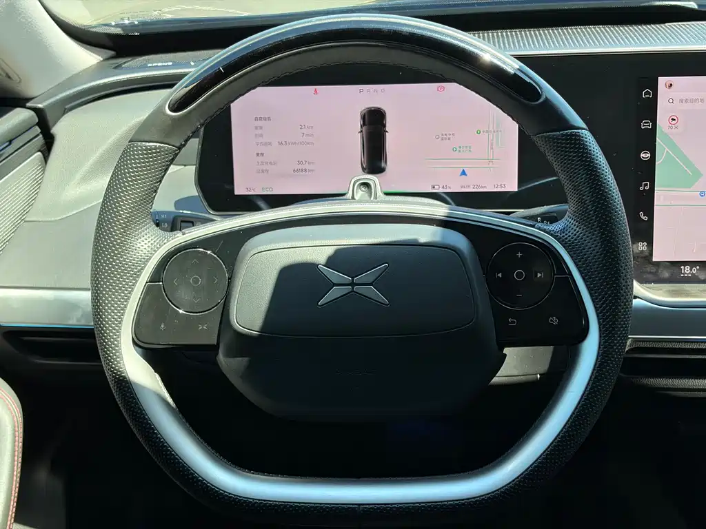 XPeng P7 — миниатюра 15