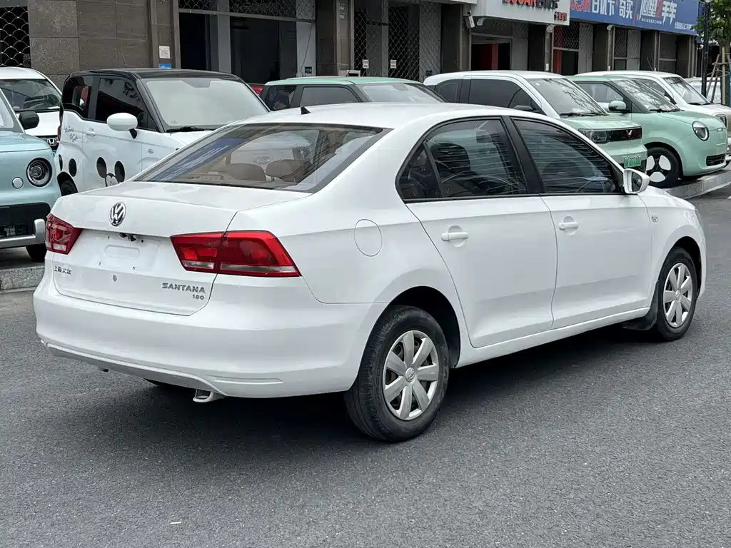 Volkswagen Santana — миниатюра 4