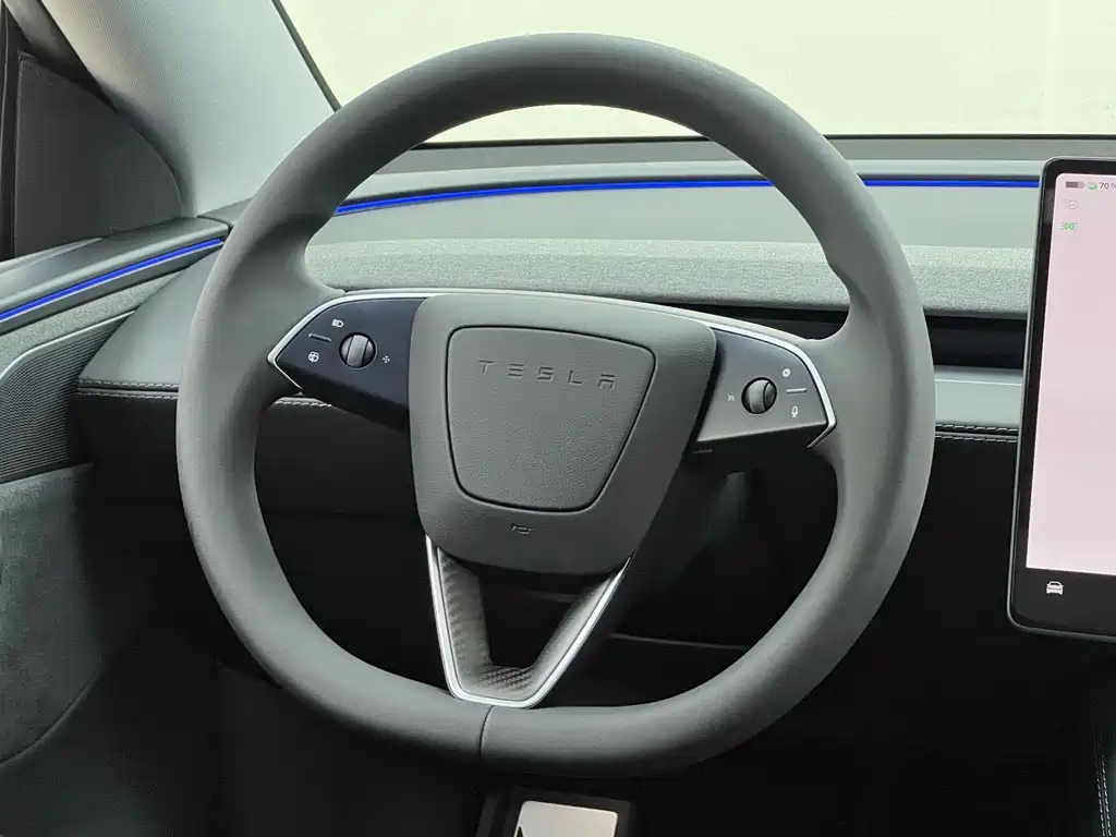 Tesla Model Y — фотографии объявления, Фото 28