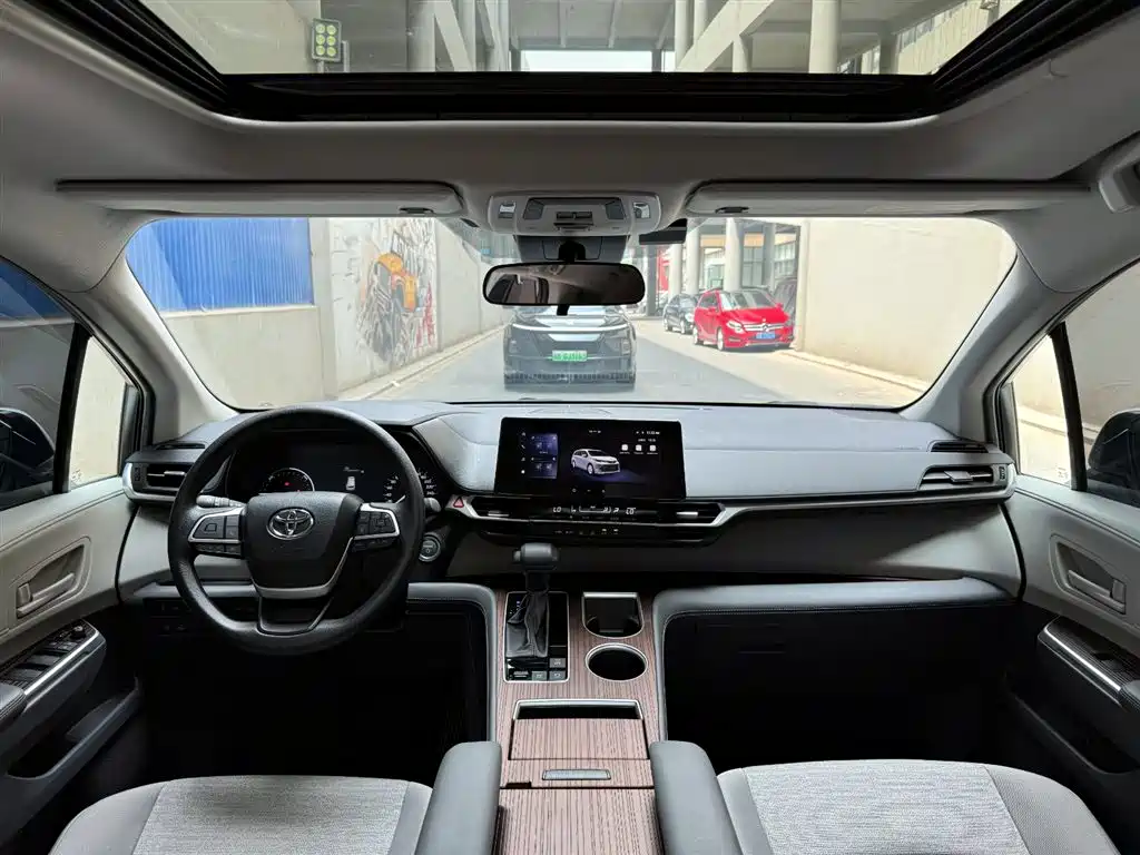 Toyota Sienna — фотографии объявления, Фото 11