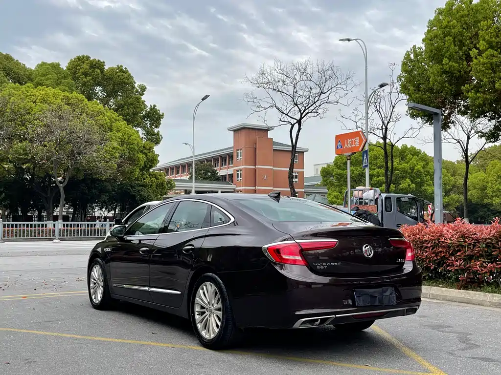 Buick LaCrosse 2016 28T Elite