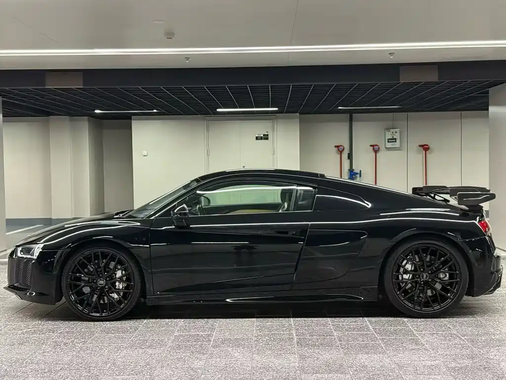 Audi R8 — миниатюра 8