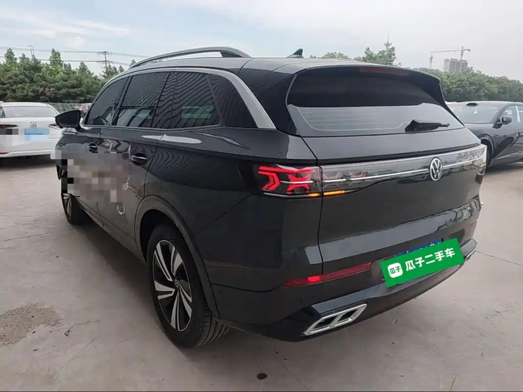 Volkswagen Tavendor 2023 380TSI R-Line