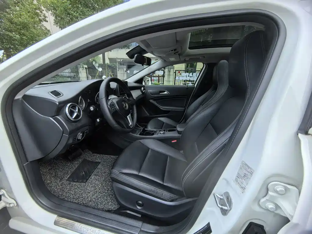 Mercedes-Benz GLA — миниатюра 7