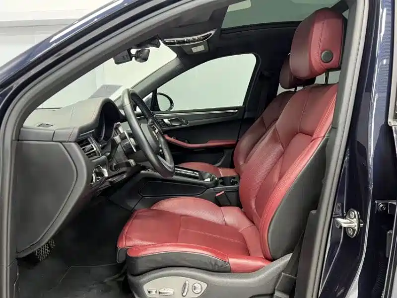 Porsche Macan — миниатюра 11