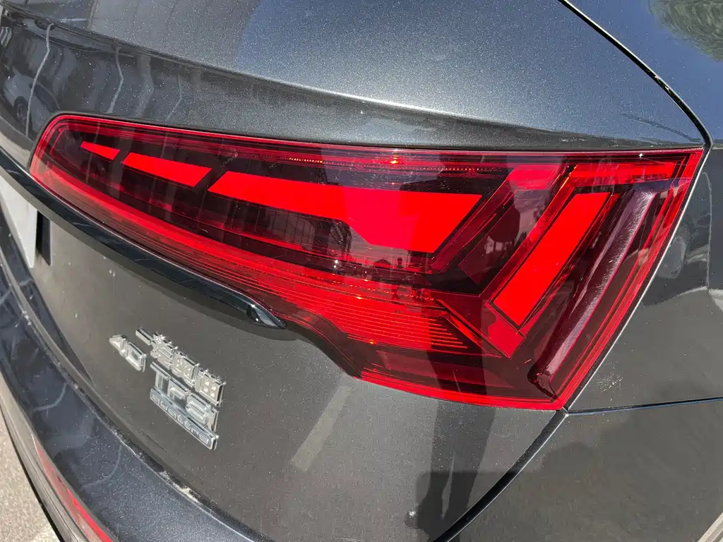 Audi Q5L — миниатюра 11