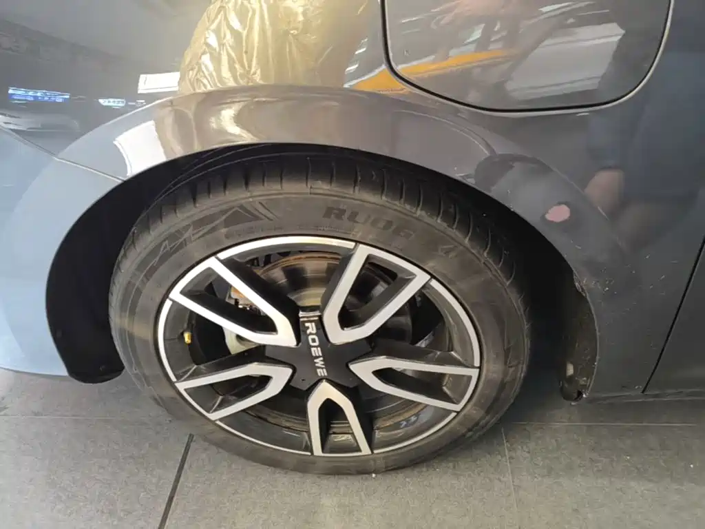 Roewe Young Wai D6 — миниатюра 23