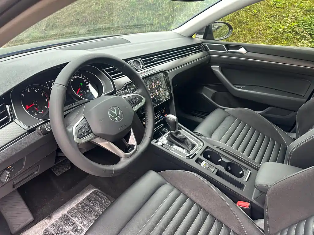 Volkswagen Magotan 2020 330TSI DSG Lead