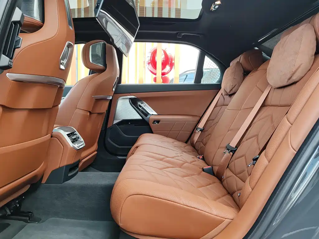 BMW 7 Series 7 2023 740Li Premium M Sport