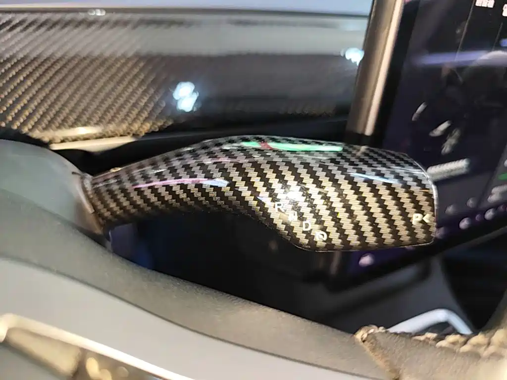 Tesla Model Y — миниатюра 14