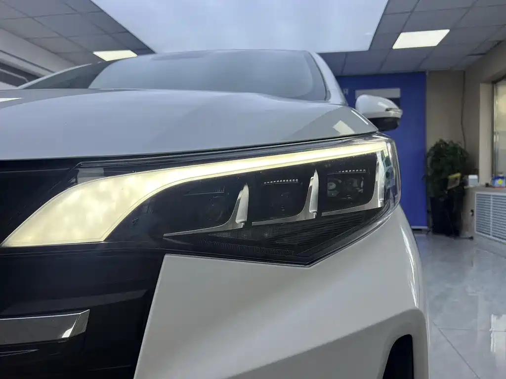 GAC Motor Trumpchi M6 — миниатюра 19