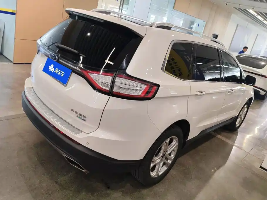 Ford Edge — миниатюра 3
