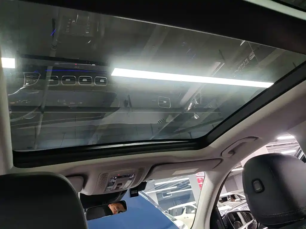 Mercedes-Benz GLE New Energy — миниатюра 18