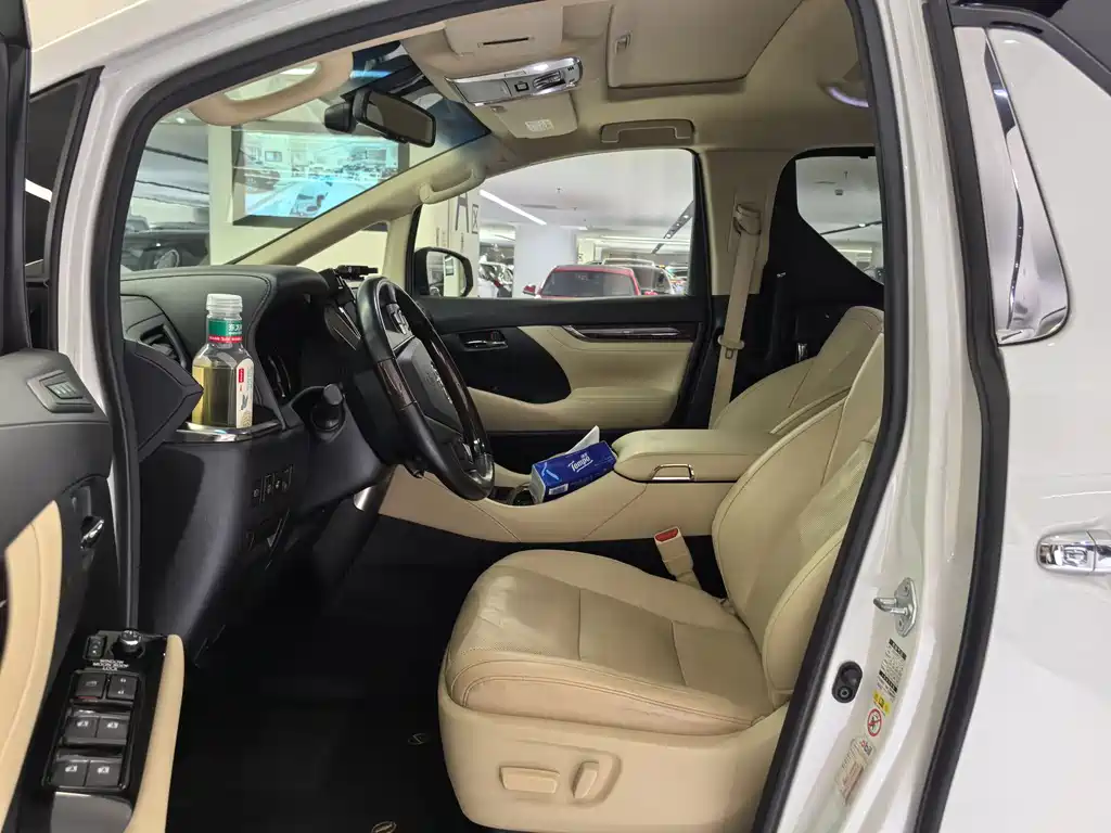 Toyota Alphard 2018 3.5L Luxury