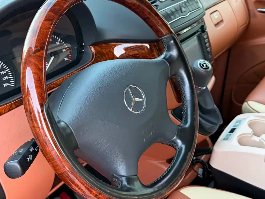Mercedes-Benz Vito — миниатюра 7