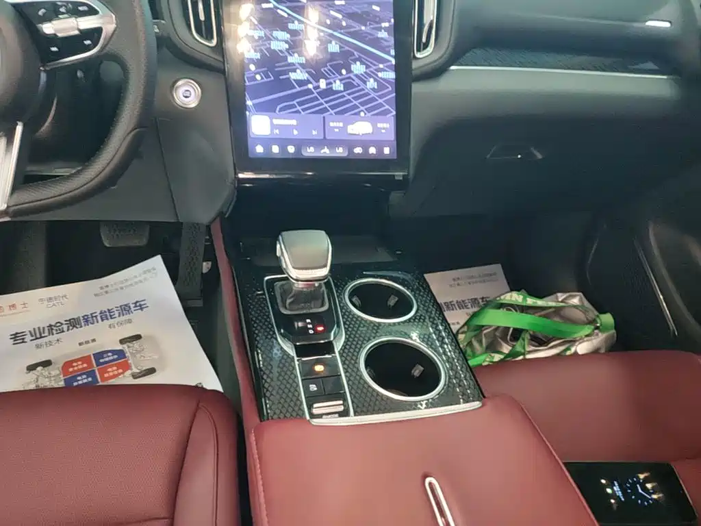 Hongqi Hongqi HS3 PHEV — миниатюра 14