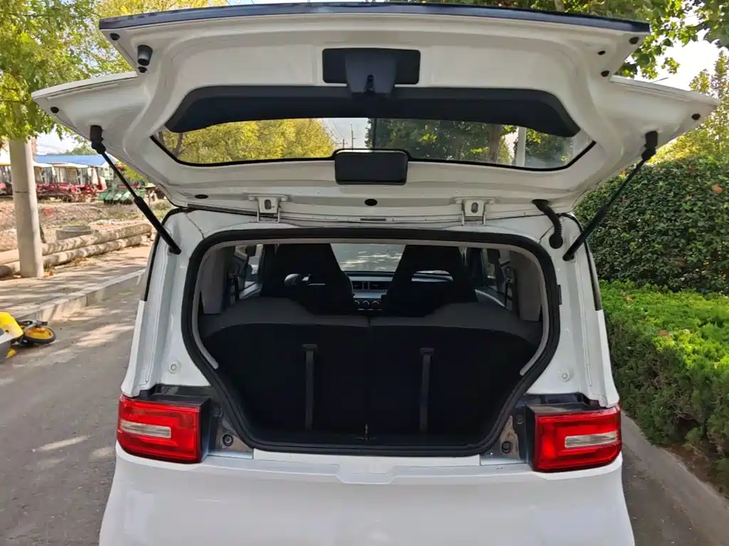 Wuling MINIEV — миниатюра 19