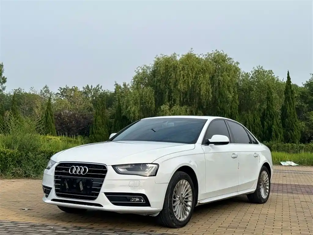 Audi A4L 2015 35 TFSI AT Comfort