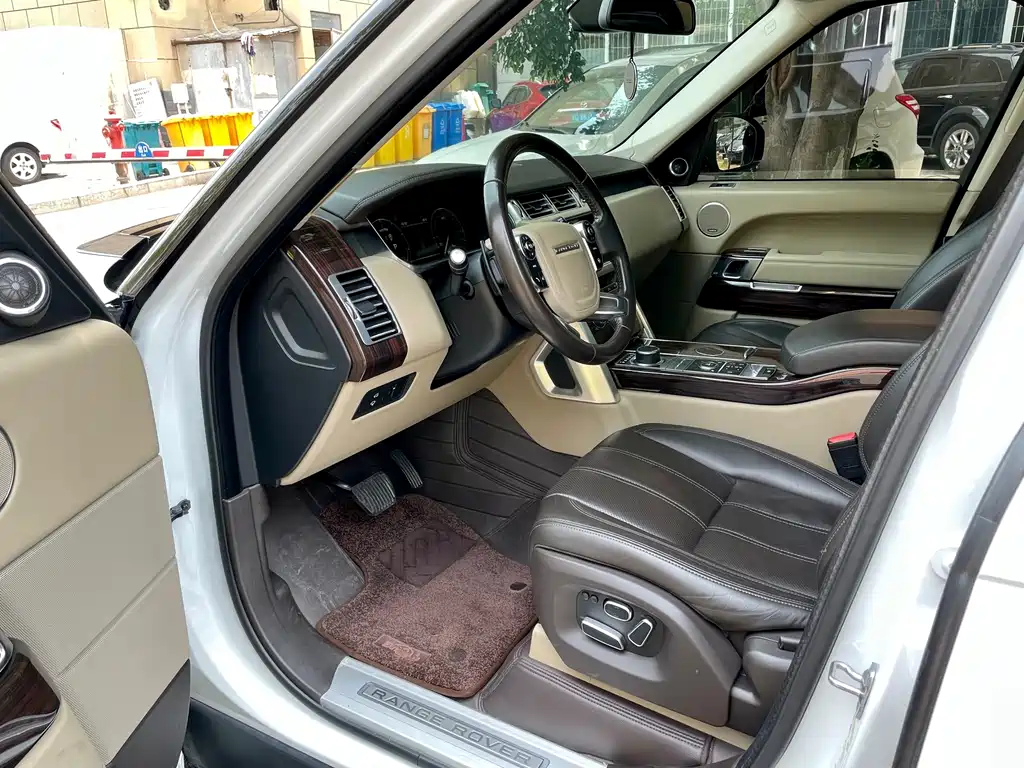 Land Rover Range Rover 2015 3.0 SC V6 Vogue SE Long Wheelbase