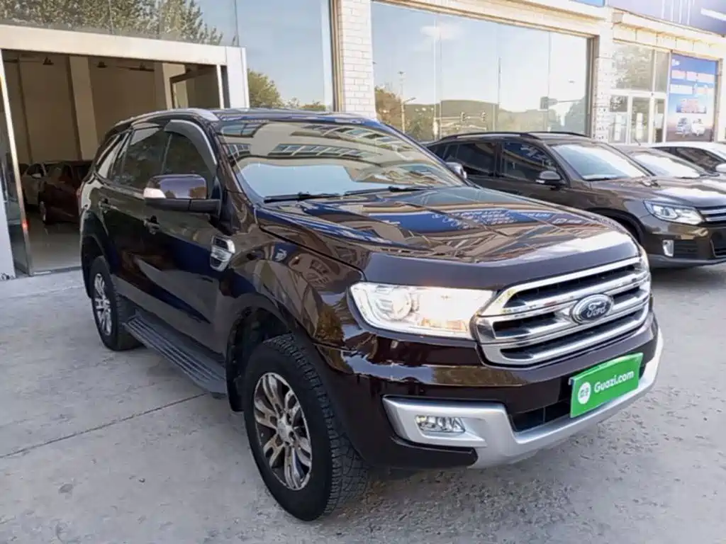 Ford Everest — миниатюра 4
