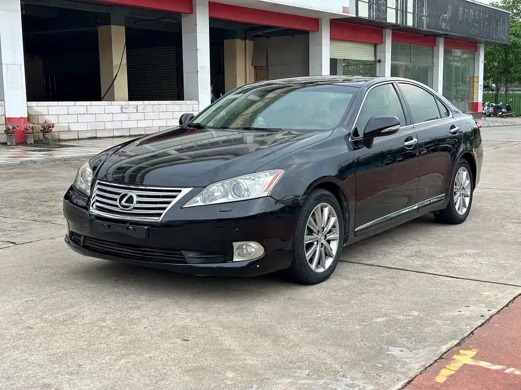 Lexus ES 2012