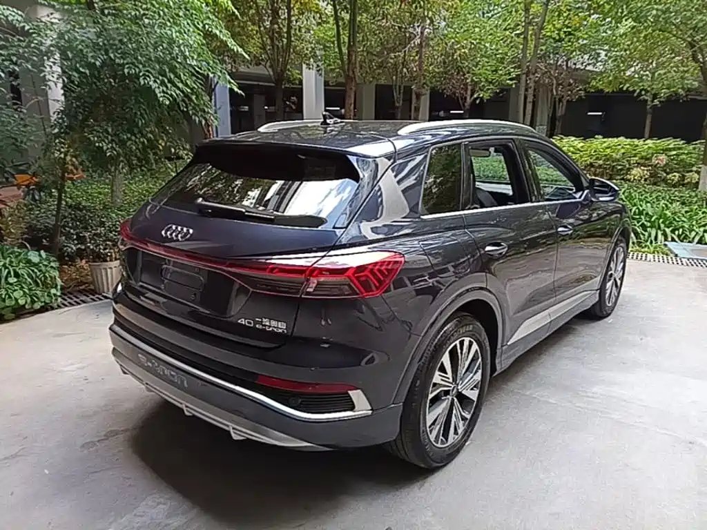 Audi Q4 e-tron — миниатюра 7