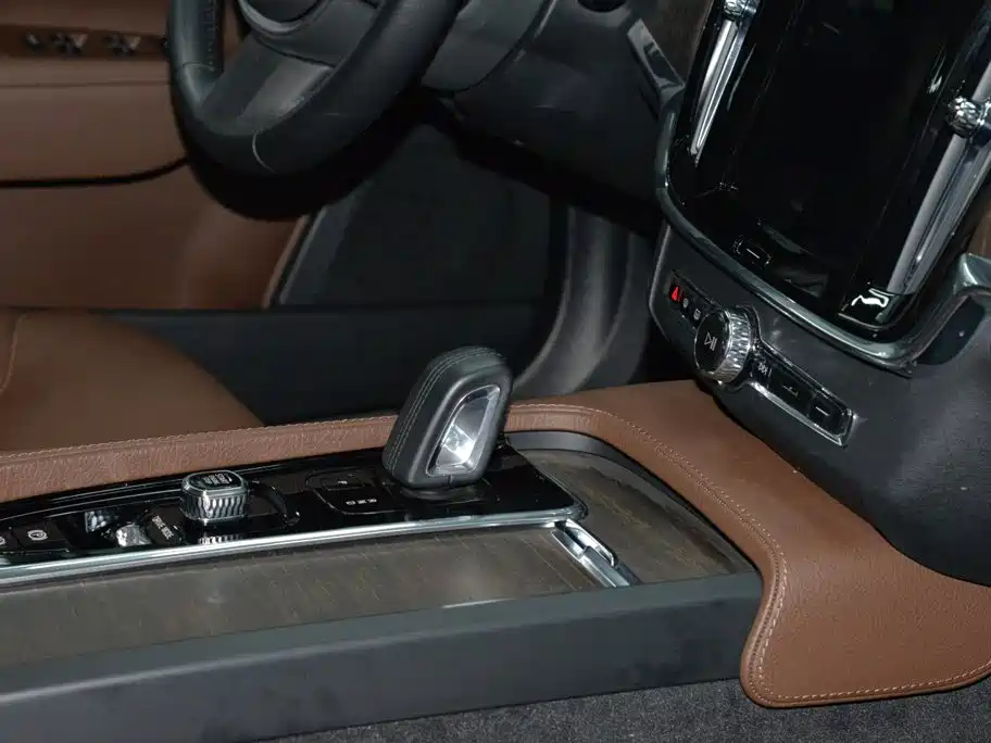 Volvo V90 — миниатюра 19