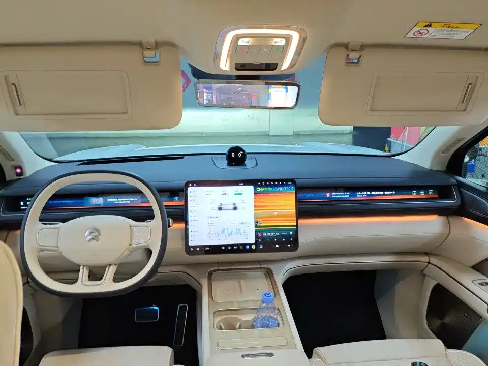 NIO ES8 2026 мест