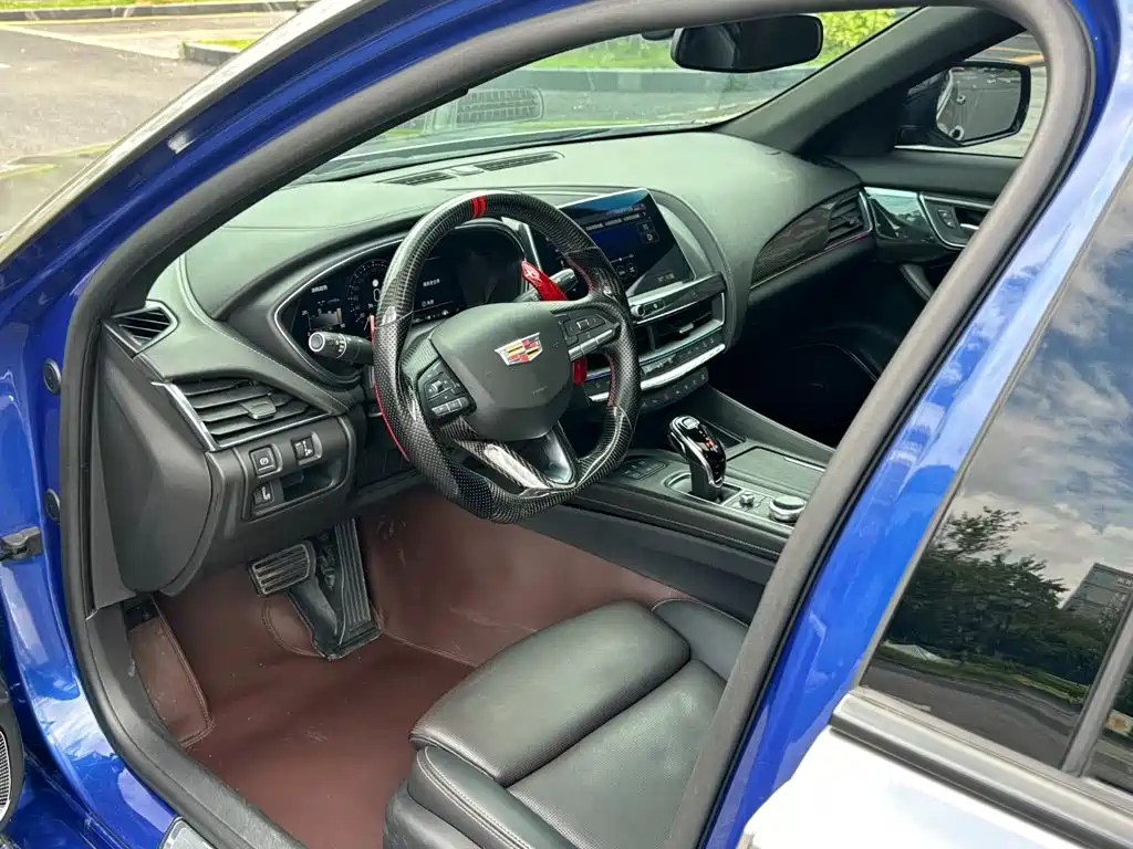 Cadillac CT5 — миниатюра 5
