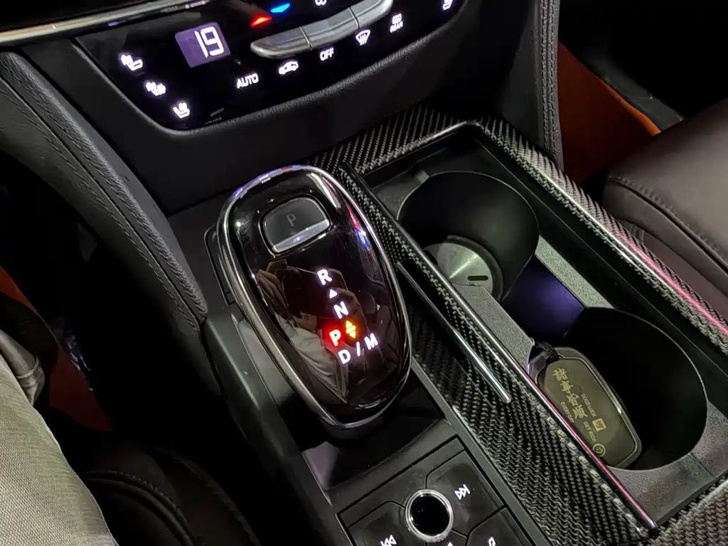 Cadillac CT6 — миниатюра 10