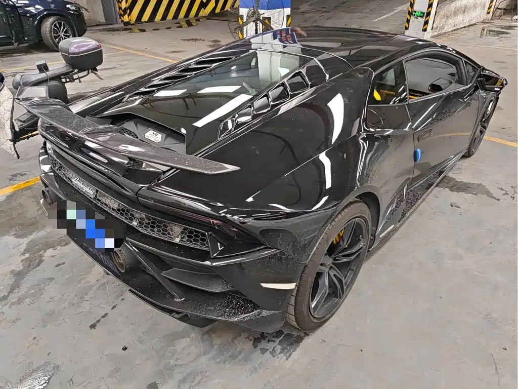 LAMBORGHINI HURACÁN