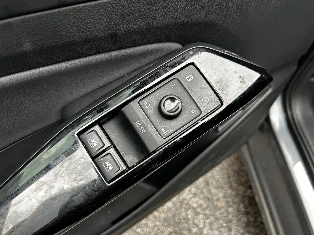 Volkswagen ID.4 X — миниатюра 6