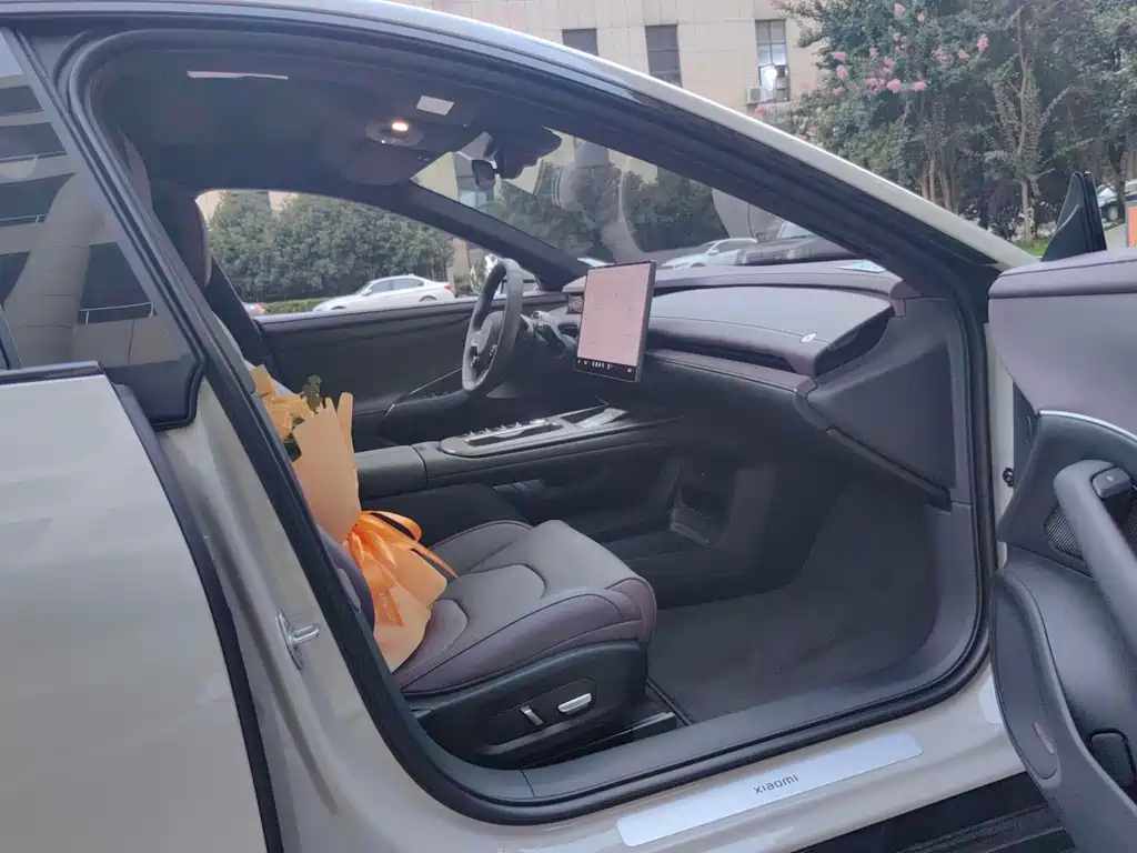 XIAOMI CAR XIAOMI SU7