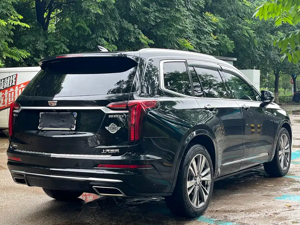 Cadillac XT6 2020 28T мест Lead