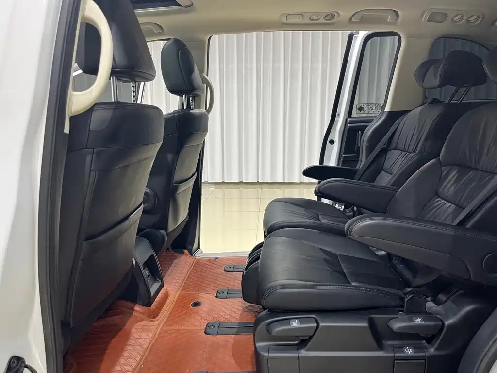 Honda Odyssey — миниатюра 10