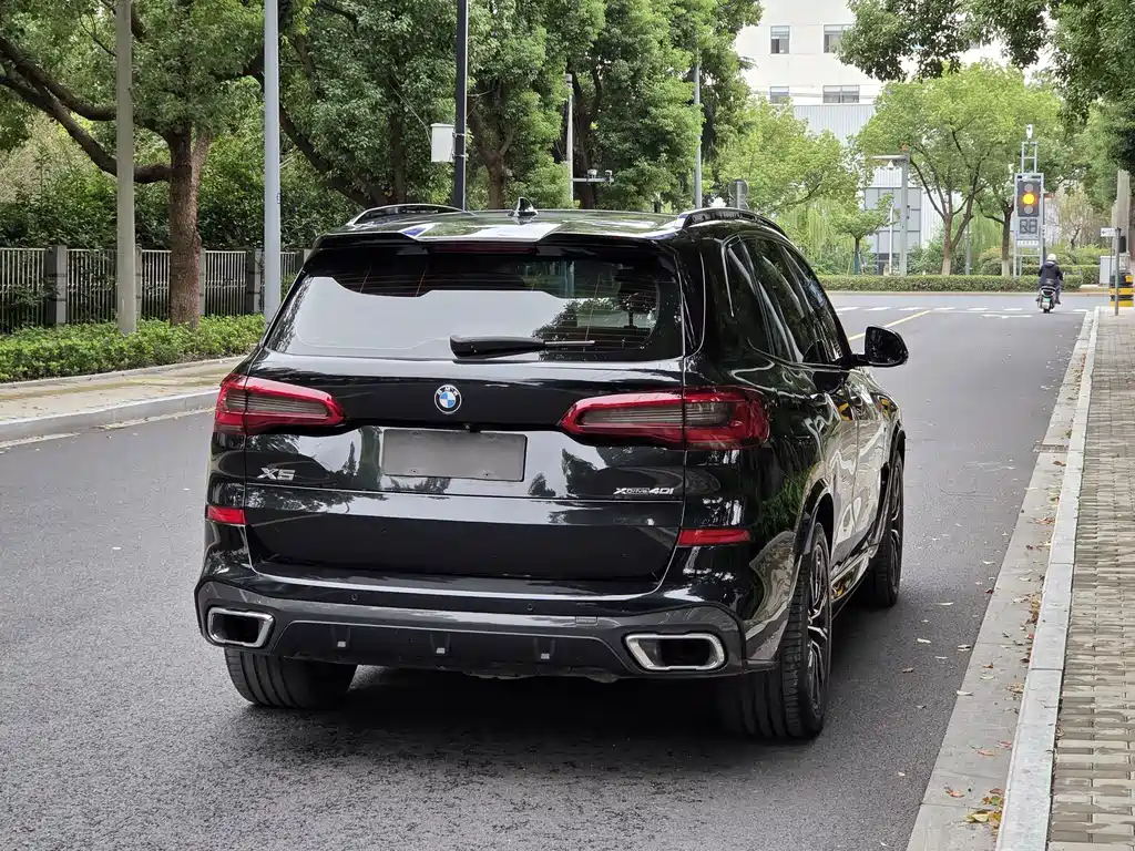 BMW X5 (Import) — миниатюра 13