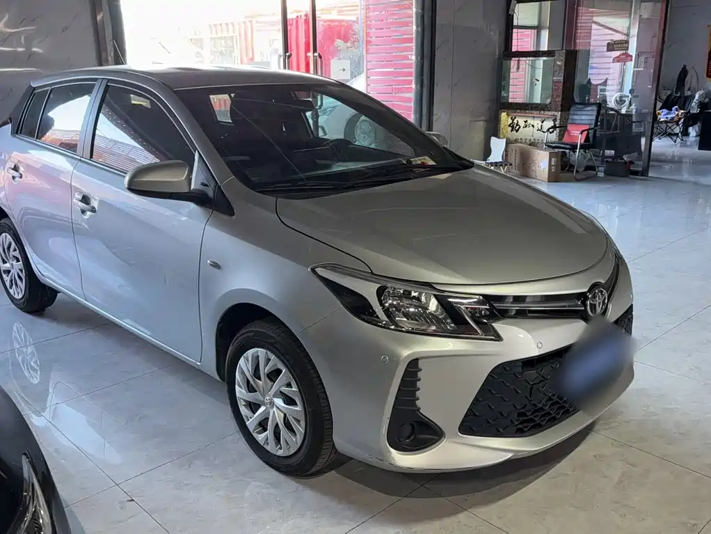 Toyota Vios FS — миниатюра 4